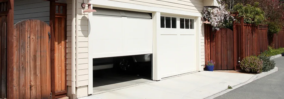 Repair Garage Door Won't Close Light Blinks in Orlando