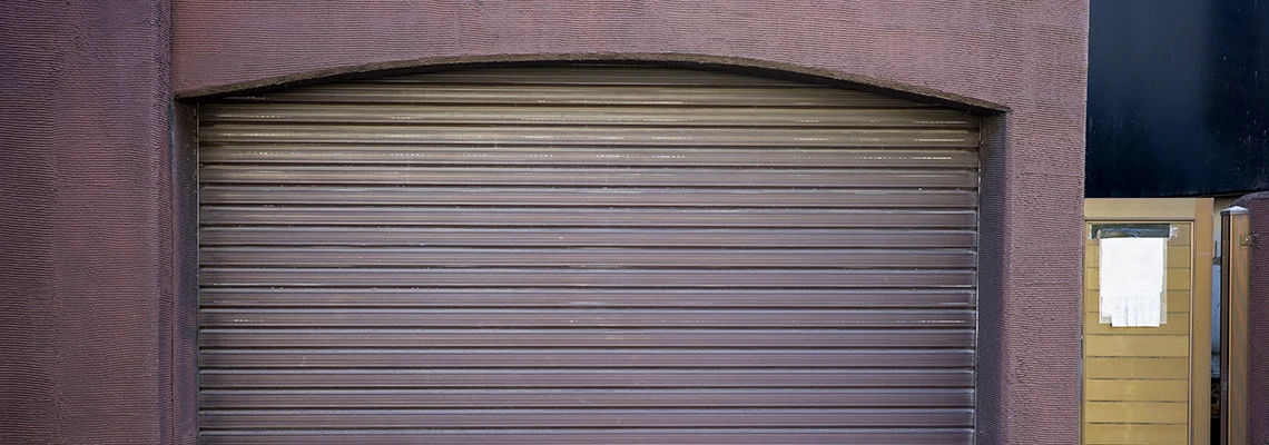 Fallen Garage Door Worn Rollers Replacement in Orlando